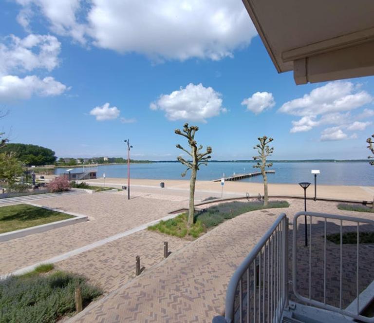 Appartement met uitzicht op strand en Gooimeer - Afbeelding 12