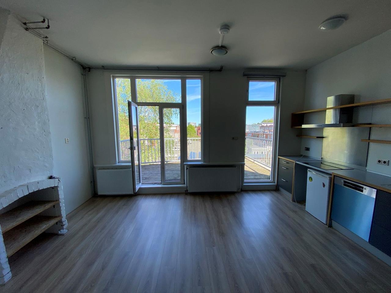 Kamer met dakterras aan de Hereweg - Afbeelding 5