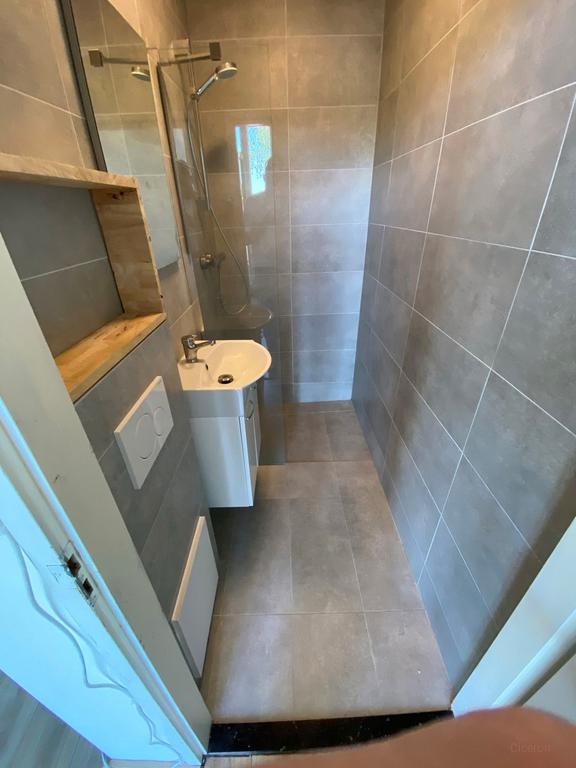Kamer met dakterras aan de Hereweg - Afbeelding 7