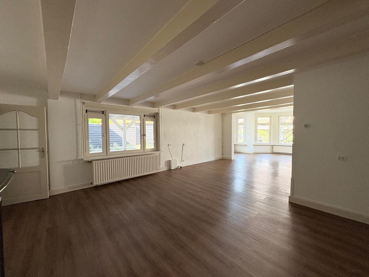 Vrijstaand wonen met 4 slaapkamers in Dubbeldam - Afbeelding 8