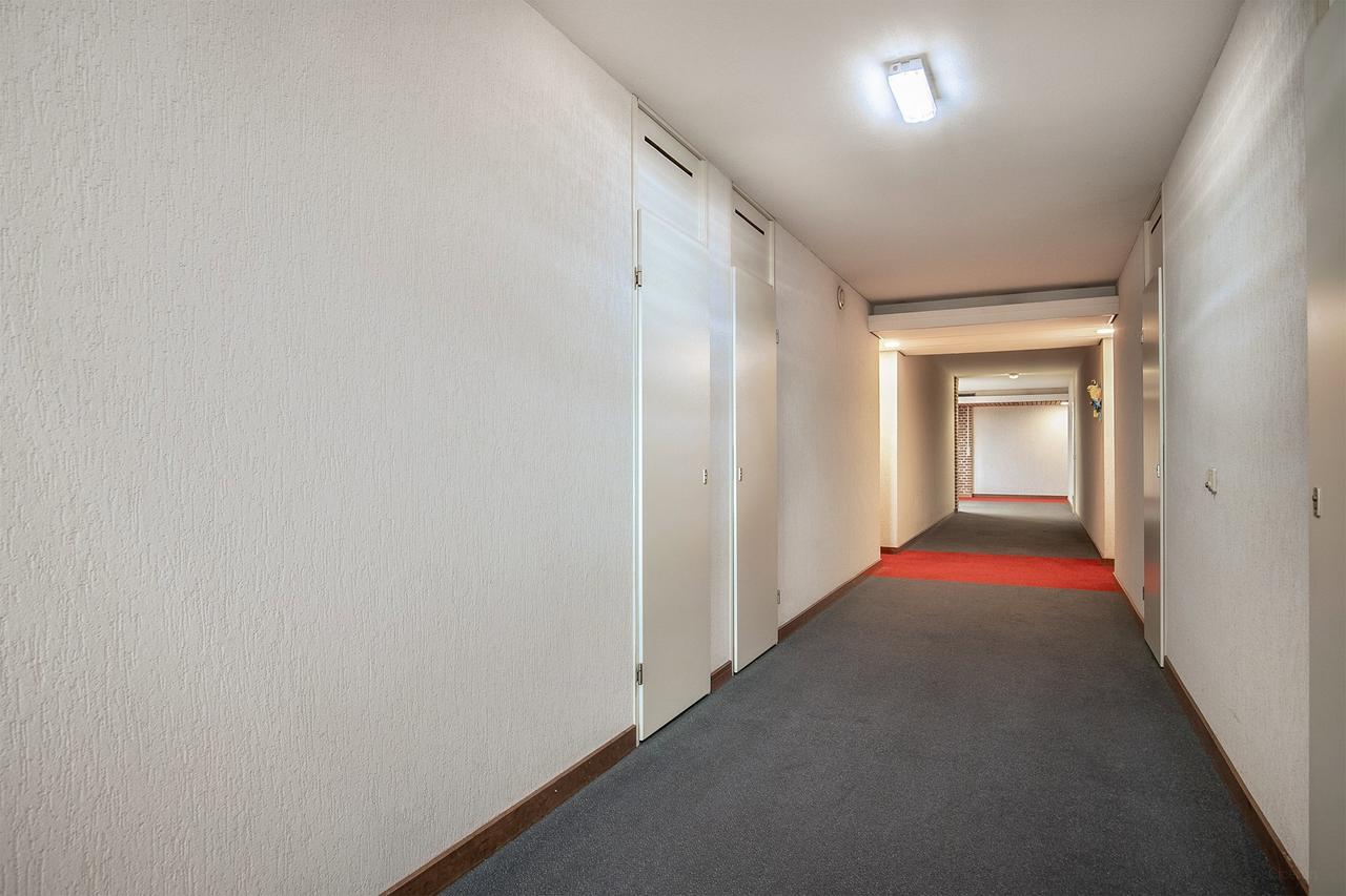 Apartment with Balcony on the 5th Floor - Image 12