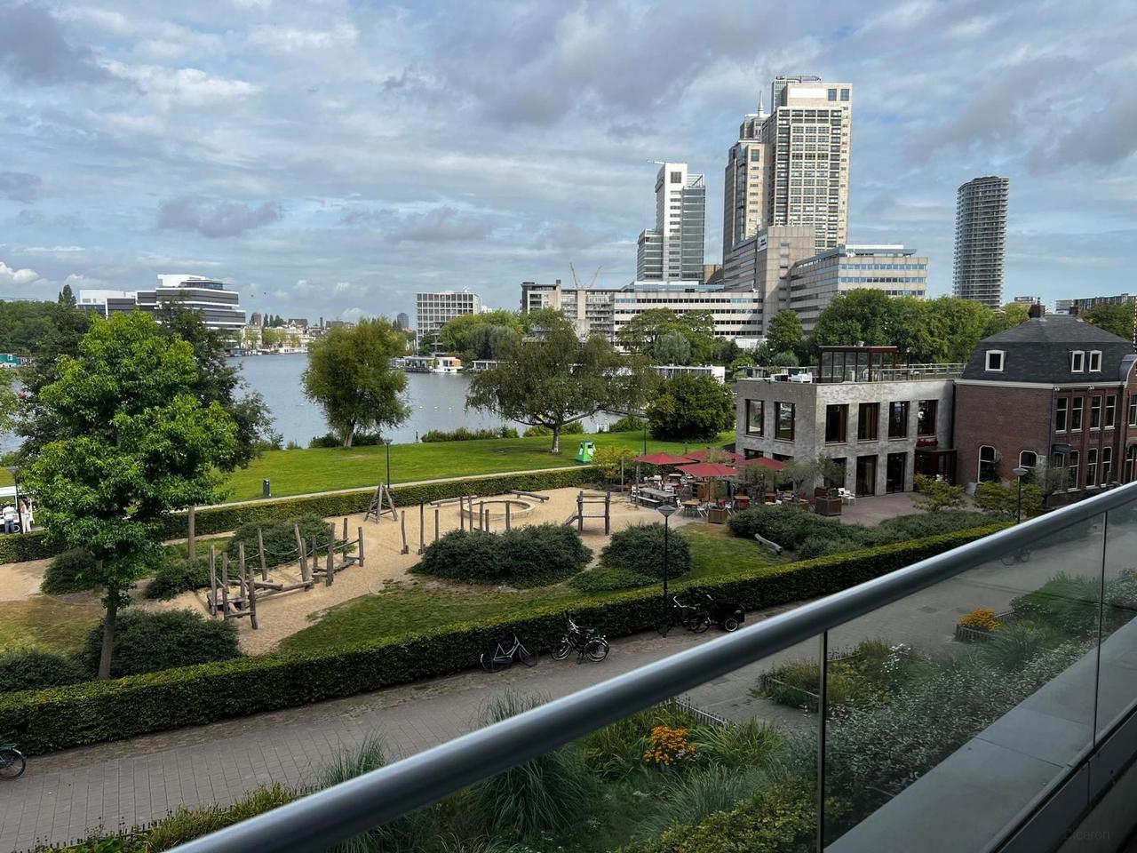 Studio with Terrace on the Amstel River - Image 15