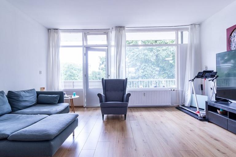 Gemeubileerd 3-kamerappartement met balkon - Afbeelding 4