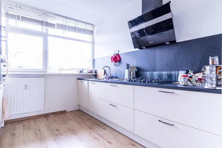 Gemeubileerd 3-kamerappartement met balkon - Afbeelding 7