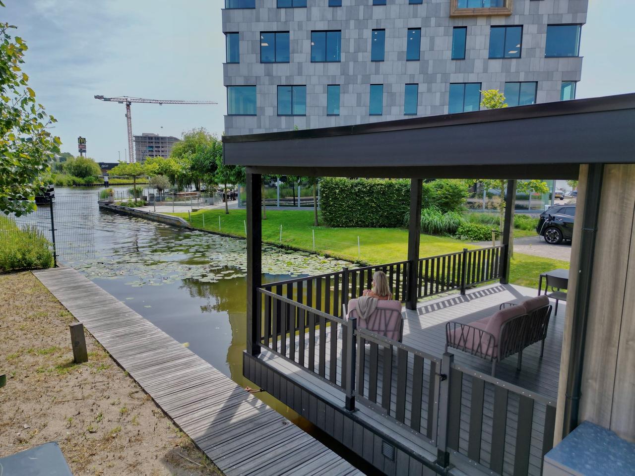 Woonark met priveligplaats en tuin - Afbeelding 10