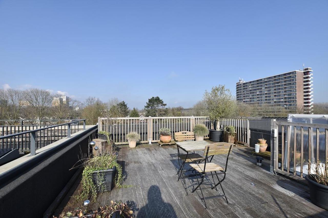 Bovenwoning met dakterras en 3 slaapkamers - Afbeelding 2