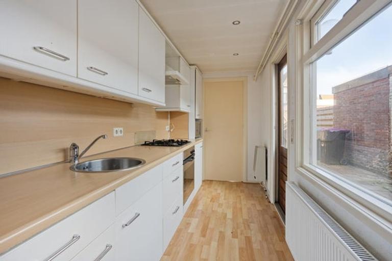 Jaren 30 huurwoning vlak bij centrum - Afbeelding 4