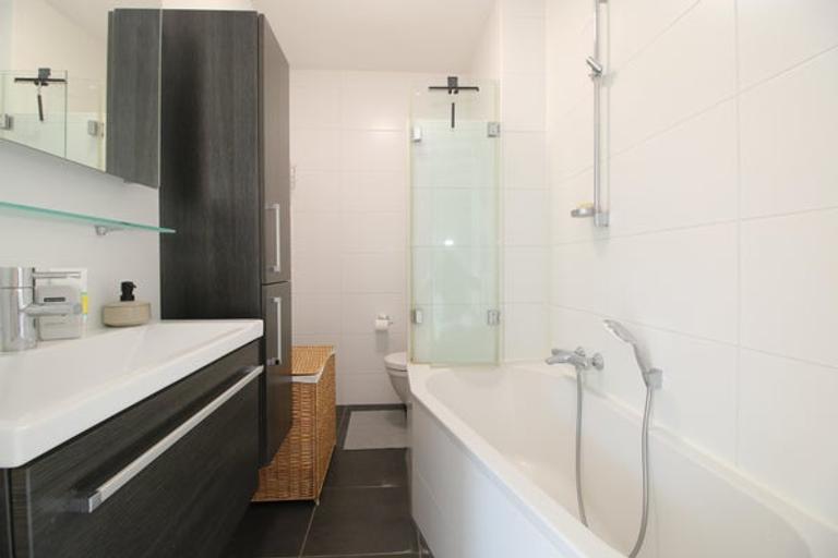 Huis met oprit naast Hoog Ambacht - Afbeelding 4