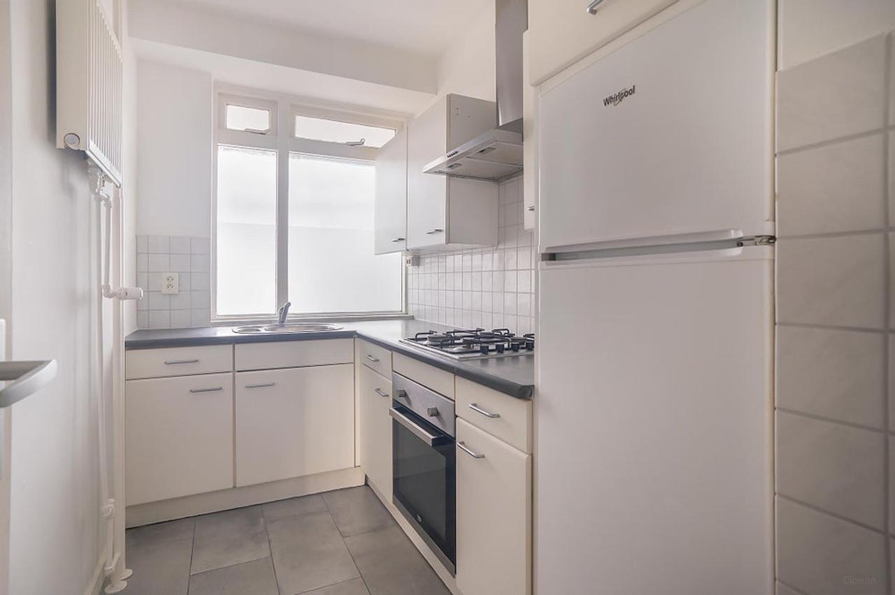 Gemeubileerd 4-kamerappartement met uitzicht - Afbeelding 6