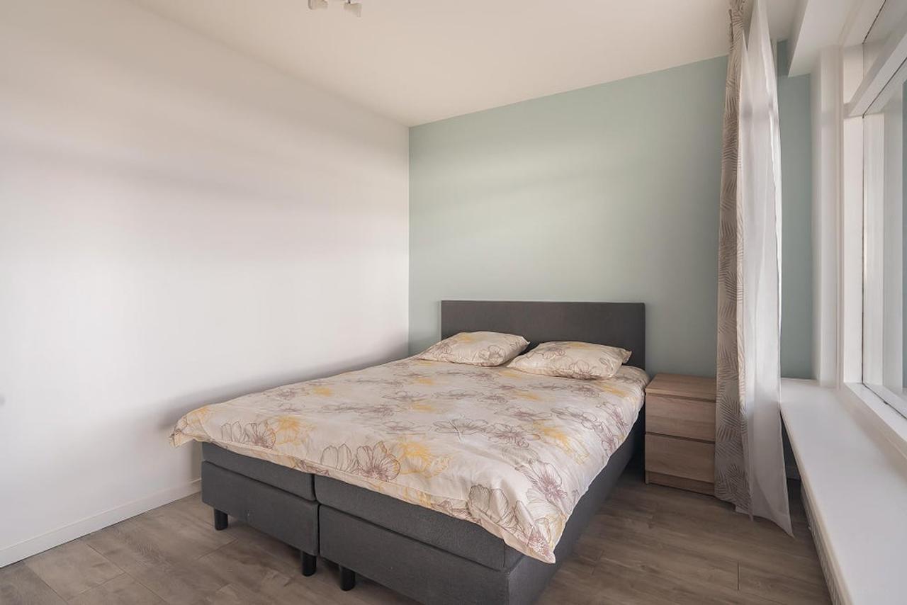 Gemeubileerd 4-kamerappartement met uitzicht - Afbeelding 9
