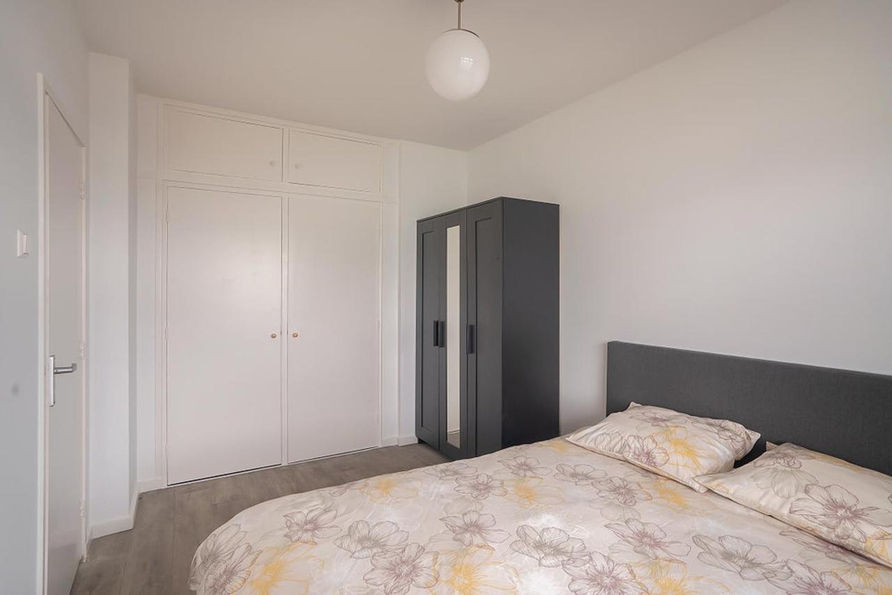 Gemeubileerd 4-kamerappartement met uitzicht - Afbeelding 11