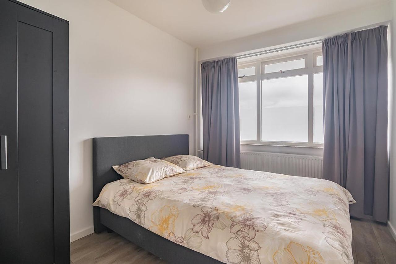 Gemeubileerd 4-kamerappartement met uitzicht - Afbeelding 12