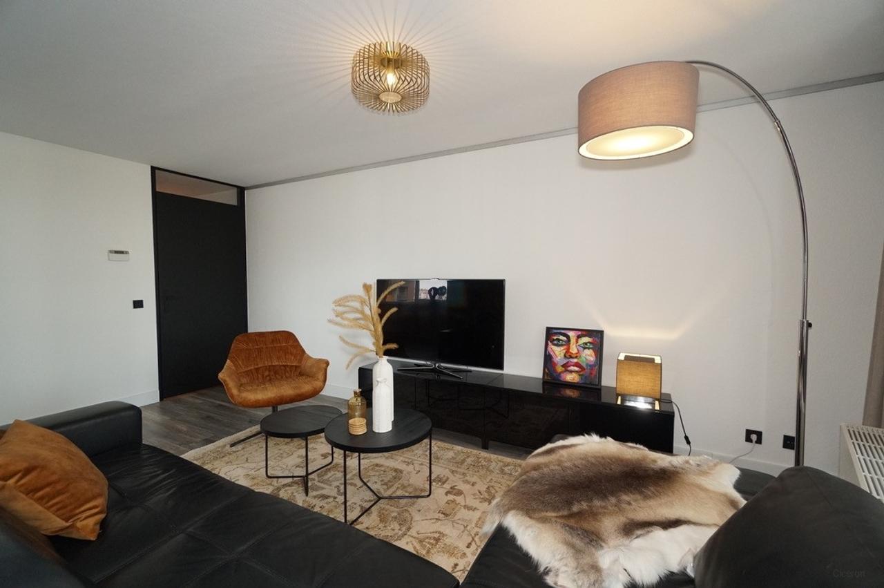 Gemeubileerd 3-kamerappartement met parkeerplek - Afbeelding 4