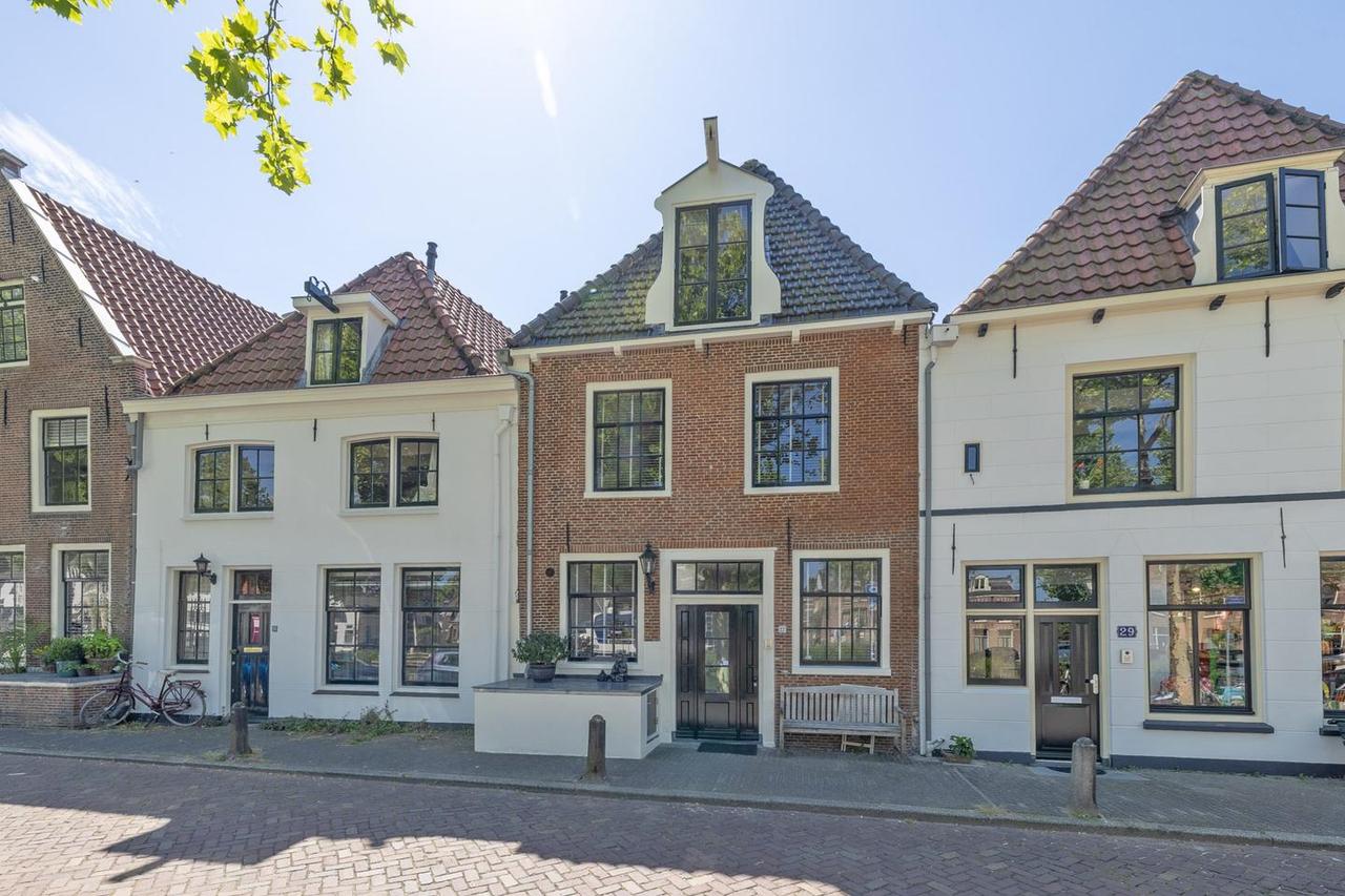 Driekamerappartement in hartje Weesp - Afbeelding 1