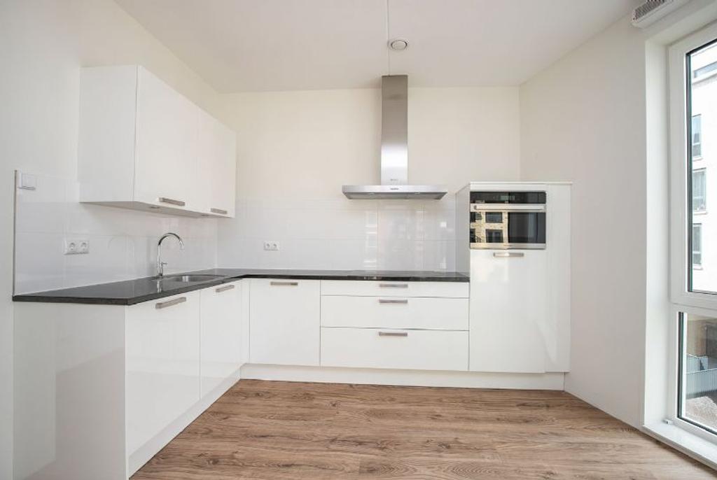 Appartement met balkon en parkeerplek in Diemen - Afbeelding 2