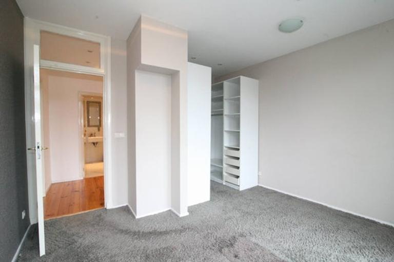 90 m² met breed balkon in Bezuidenhout - Afbeelding 15