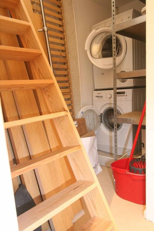 90 m² met breed balkon in Bezuidenhout - Afbeelding 21