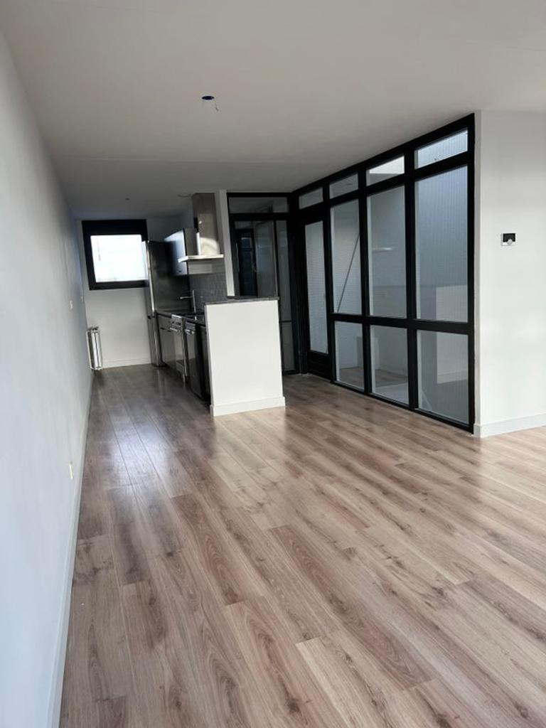 Maisonette with South-Facing Balcony in Hilversum - Image 3