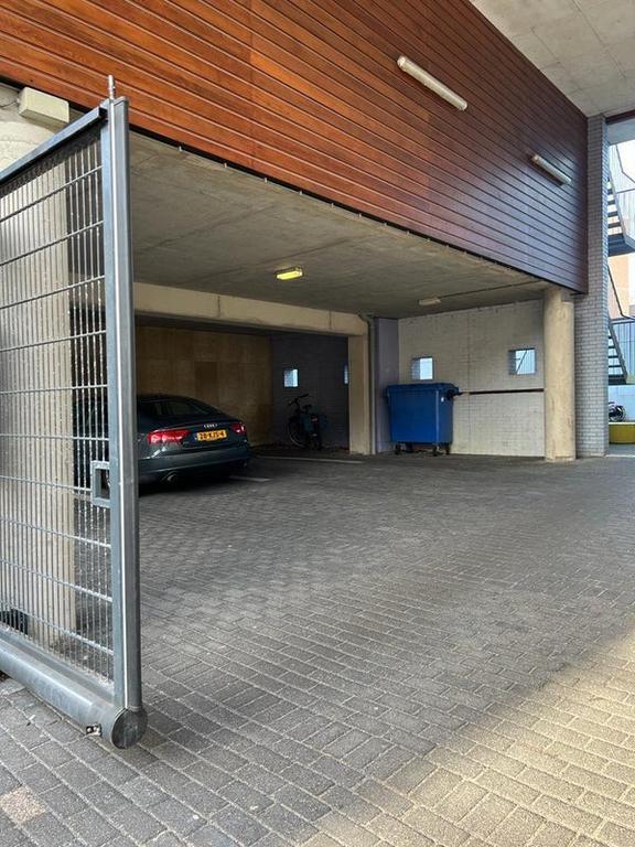 Maisonette with South-Facing Balcony in Hilversum - Image 16