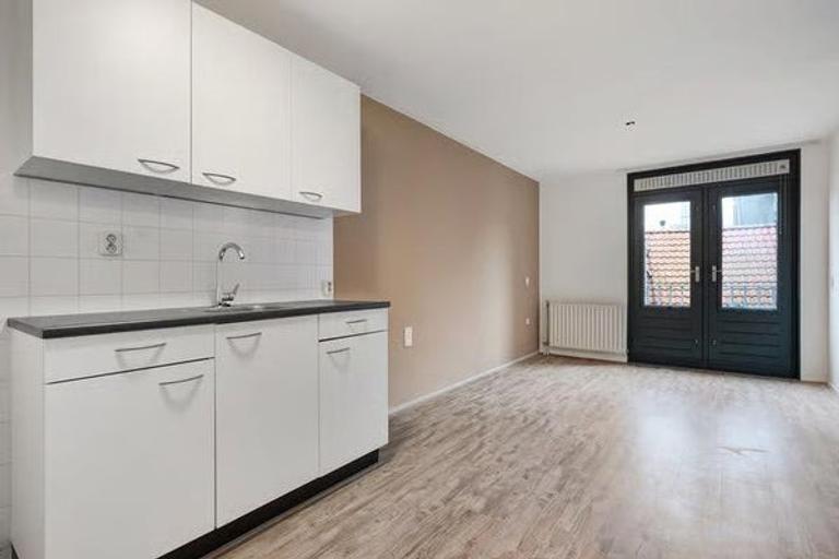 Compact appartement met balkon in Steenwijk - Afbeelding 2