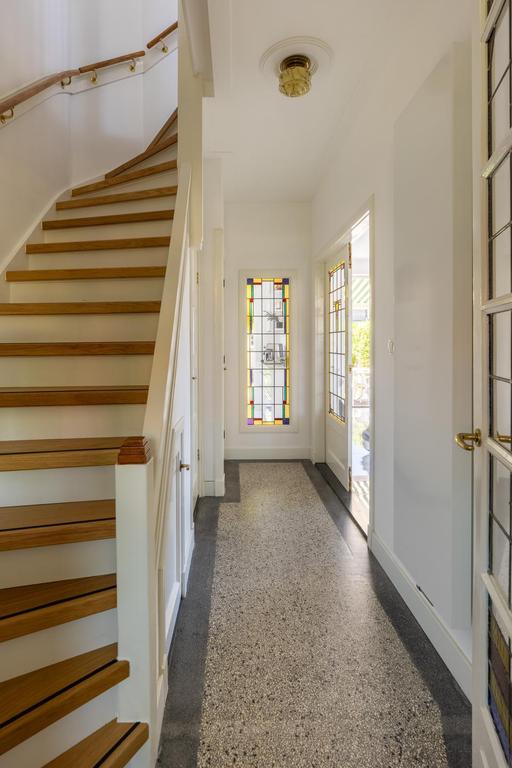 Hoekwoning met zonnige tuin in Wassenaar - Afbeelding 8