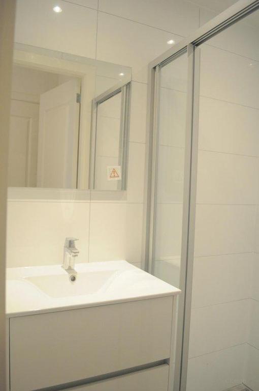 Studio met balkon in Rustenburg, Den Haag - Afbeelding 9