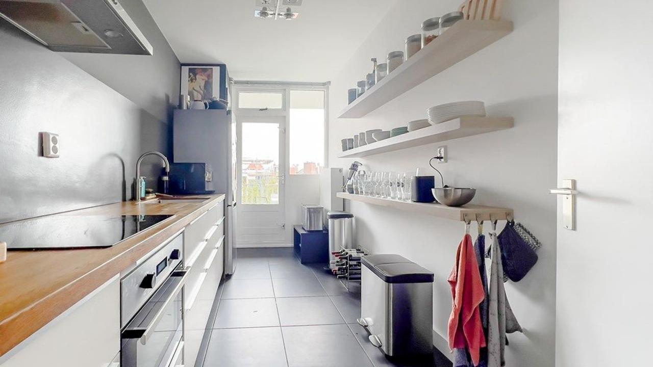 Licht 3-kamerappartement met balkon - Afbeelding 9