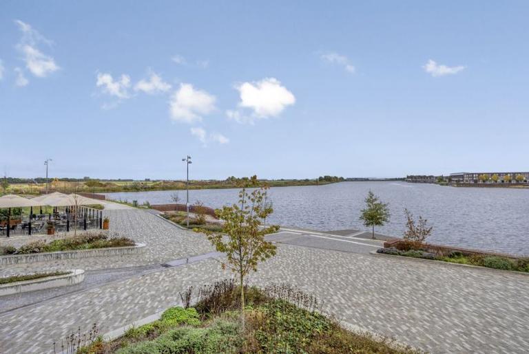 3-kamerappartement met loggia en parkeerplek - Afbeelding 14