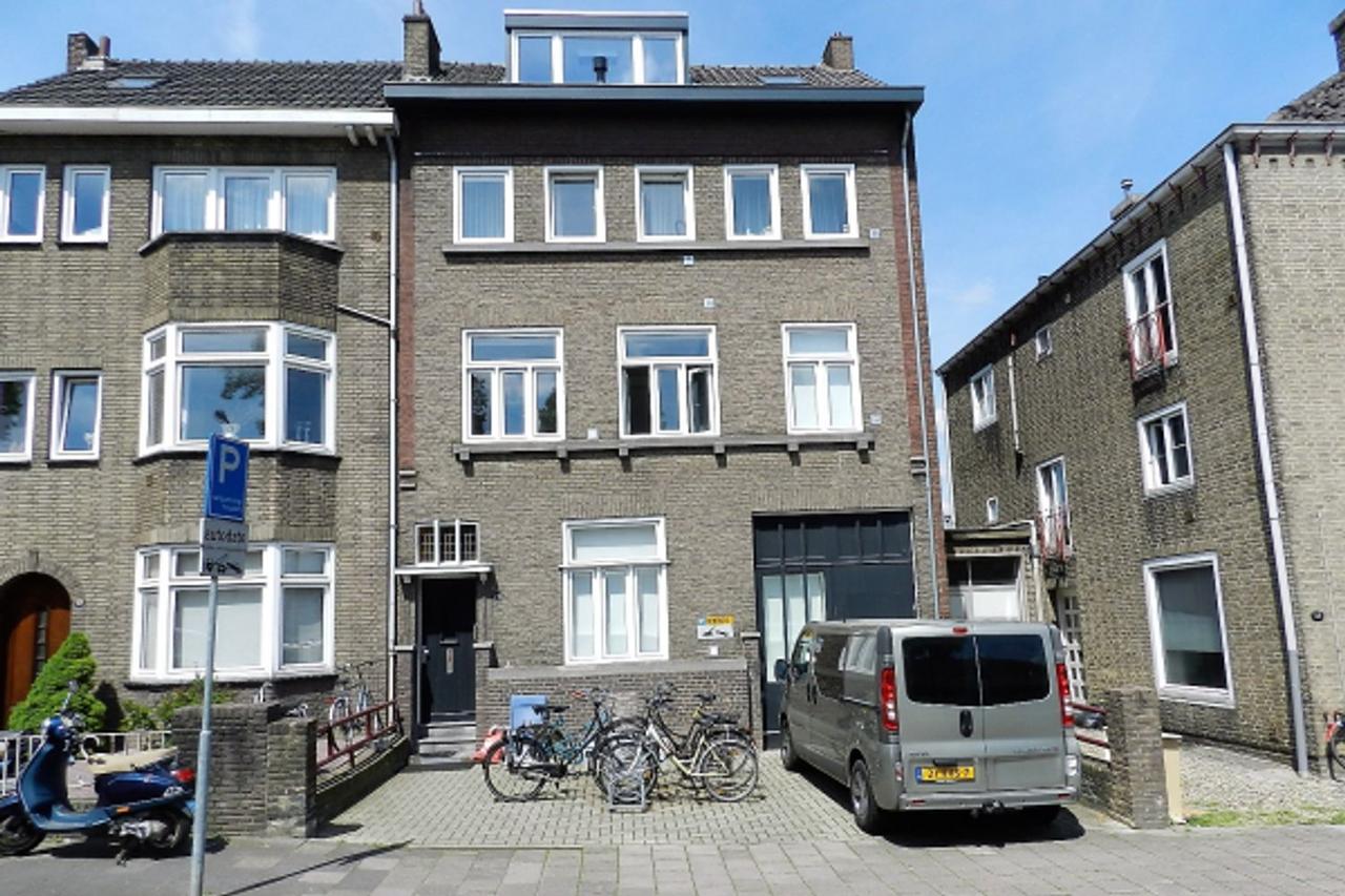 Kamer met eigen keuken en badkamer - Afbeelding 1