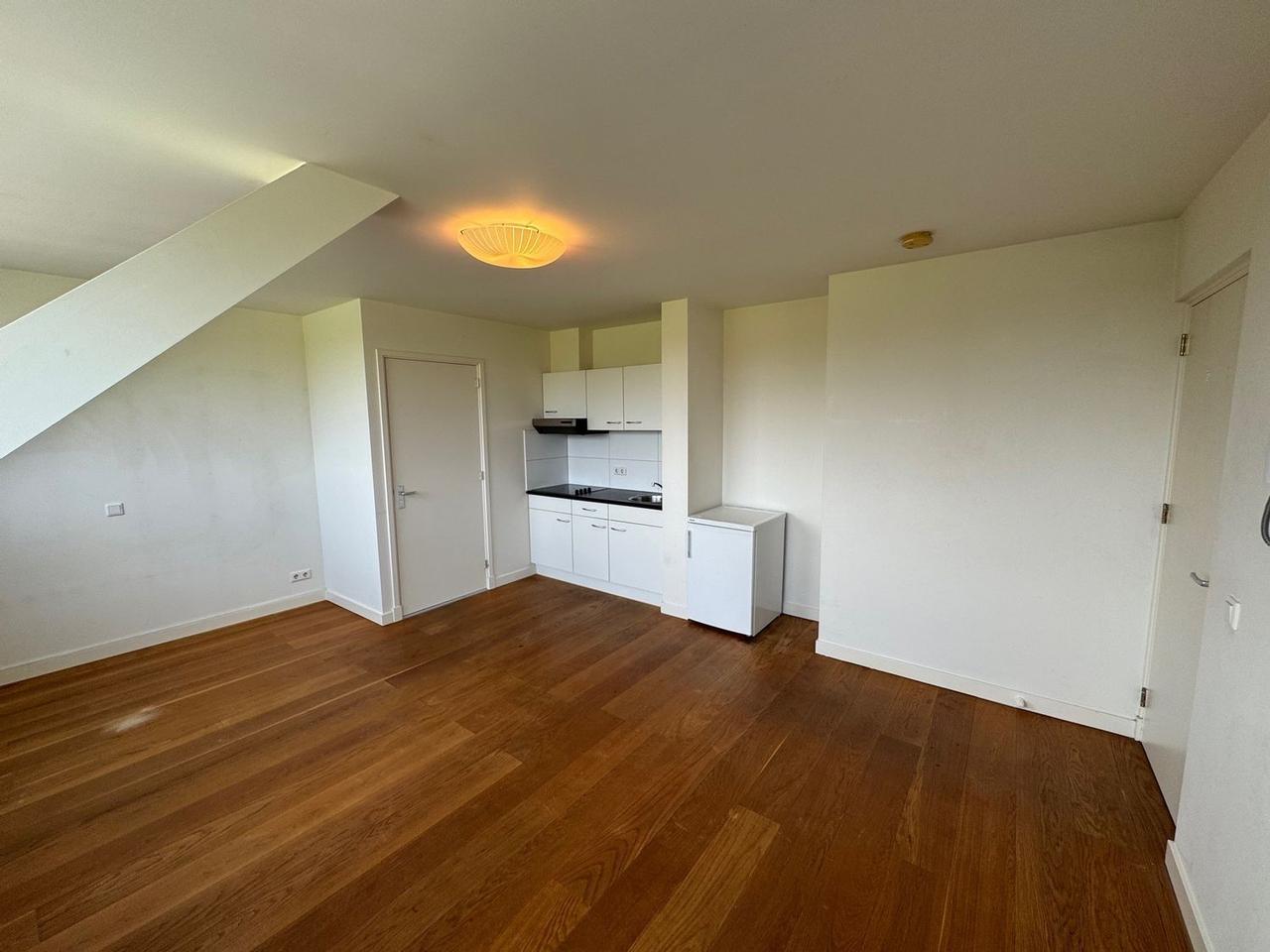 Kamer met eigen keuken en badkamer - Afbeelding 3