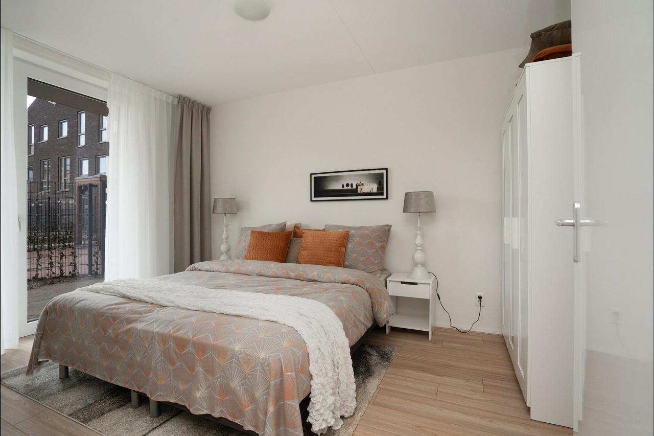 95 m2 ground floor apartment near CS and city center - Image 5