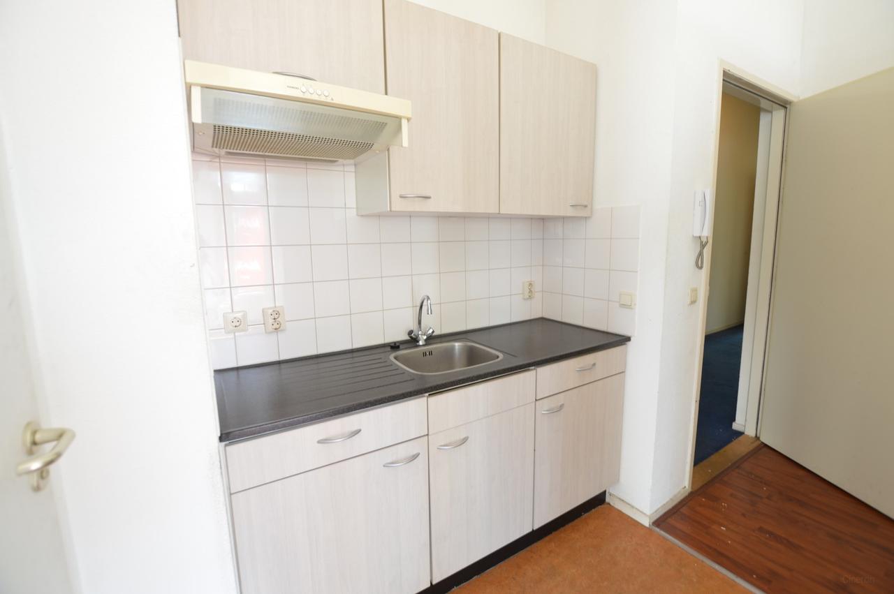 Studio van 46 m² met balkon aan Willemskade - Afbeelding 4