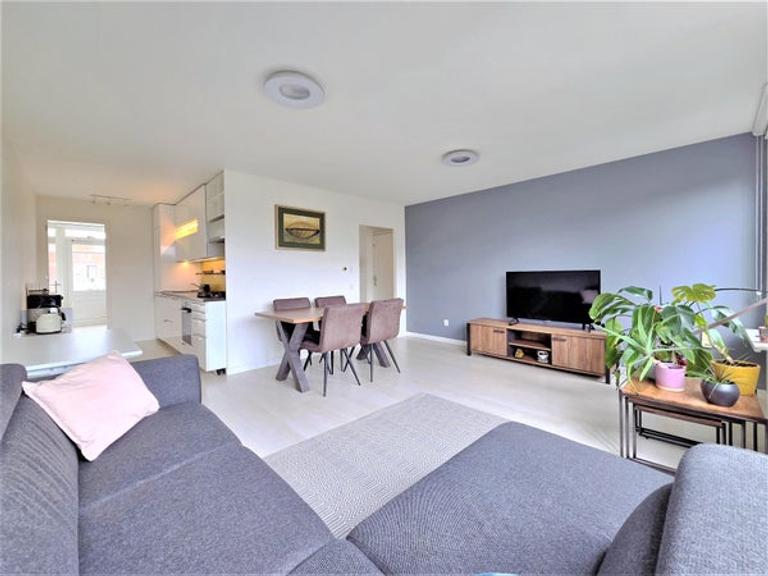 Licht 3-kamerappartement aan het water - Afbeelding 3
