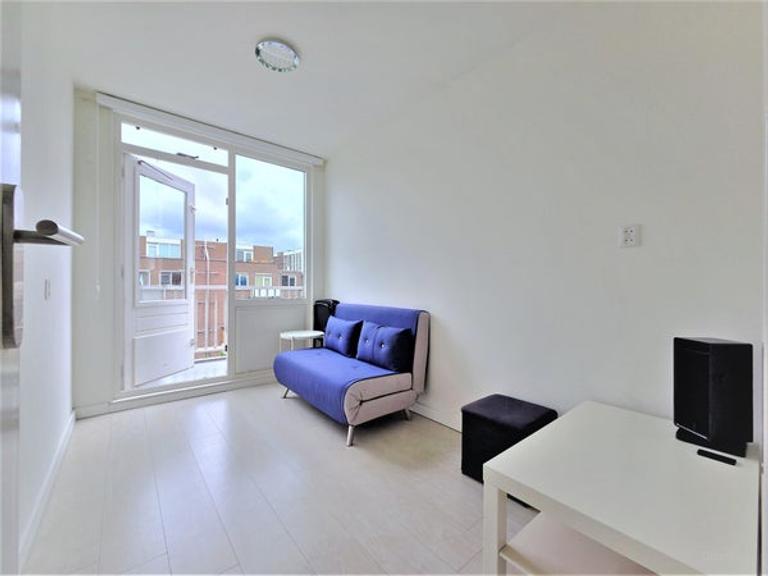 Licht 3-kamerappartement aan het water - Afbeelding 7