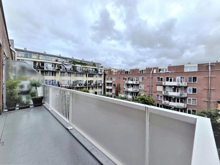 Licht 3-kamerappartement aan het water - Afbeelding 11