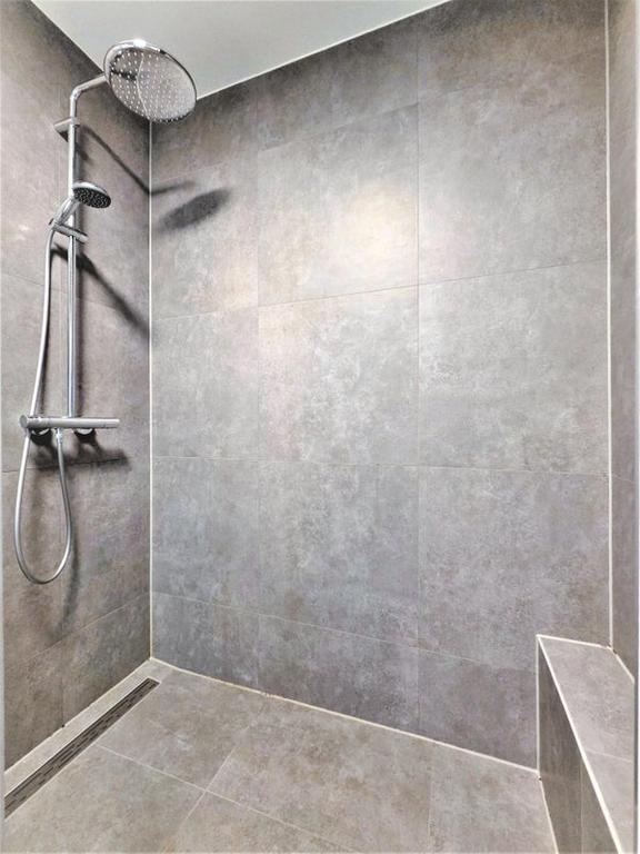 Licht 3-kamerappartement aan het water - Afbeelding 19