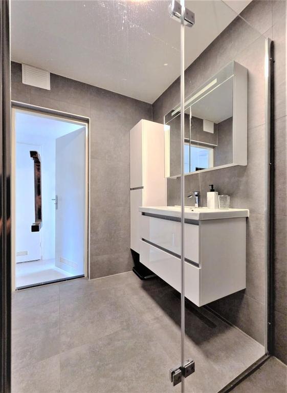 Licht 3-kamerappartement aan het water - Afbeelding 22