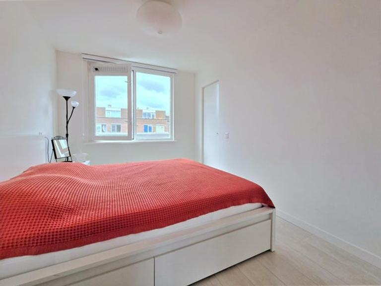 Licht 3-kamerappartement aan het water - Afbeelding 24