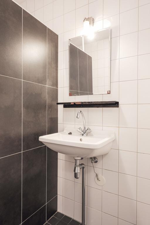 Apartment in Haarlemmerbuurt, Amsterdam - Image 13