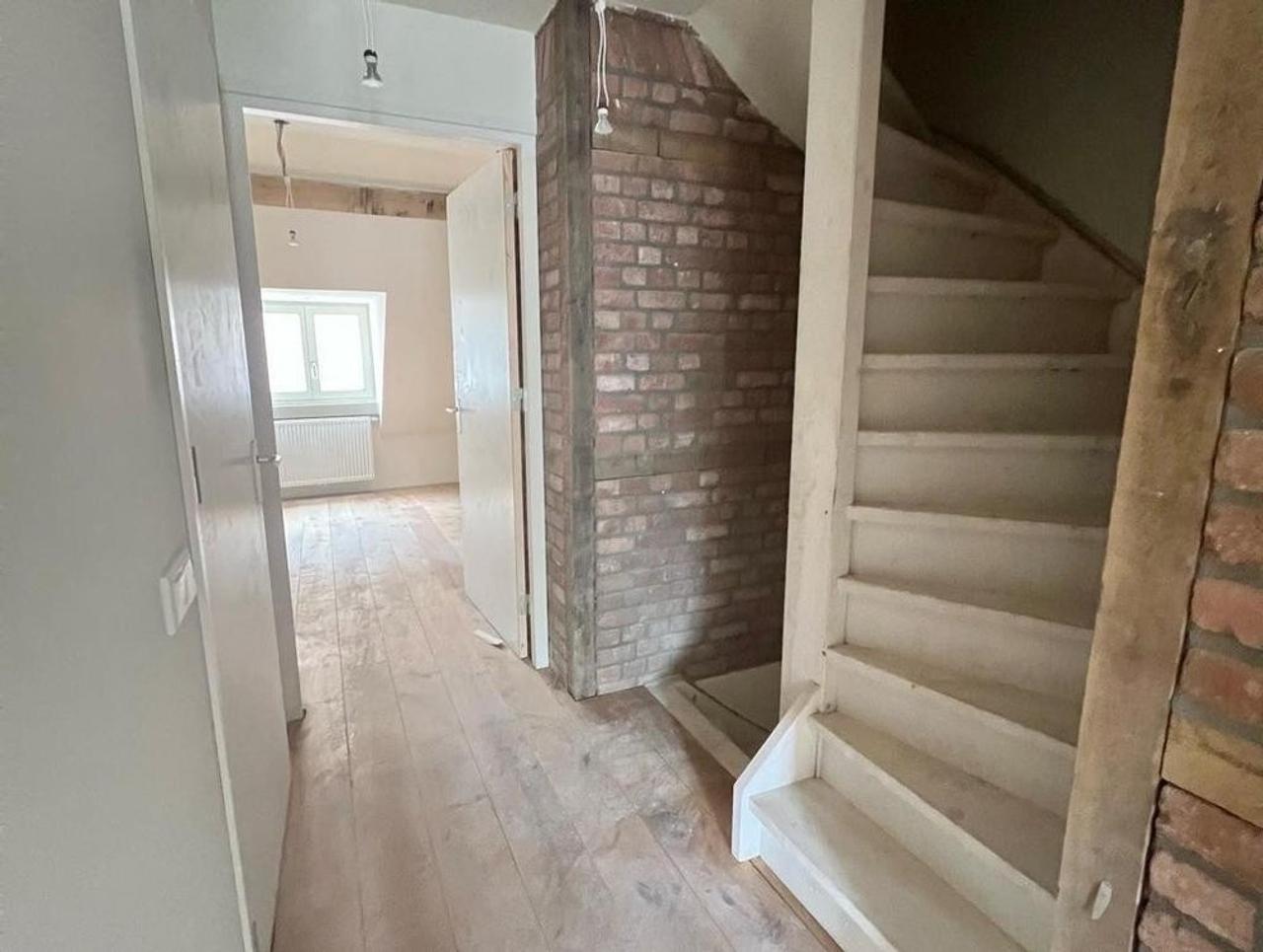 Duplex with Terrace on Sint Pieterstraat - Image 3