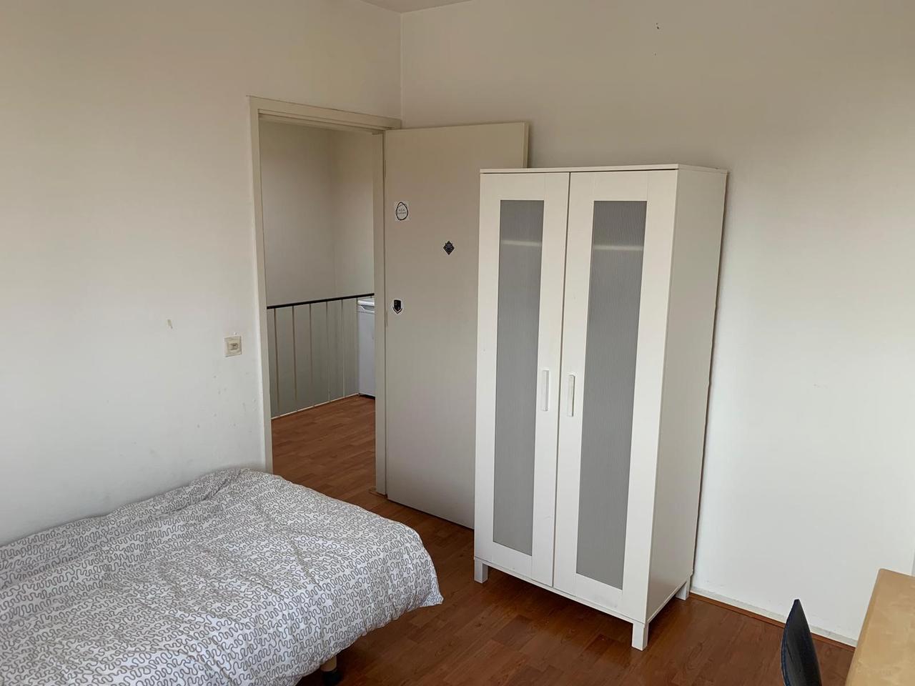 Gemeubileerde studentenkamer met terras - Afbeelding 3
