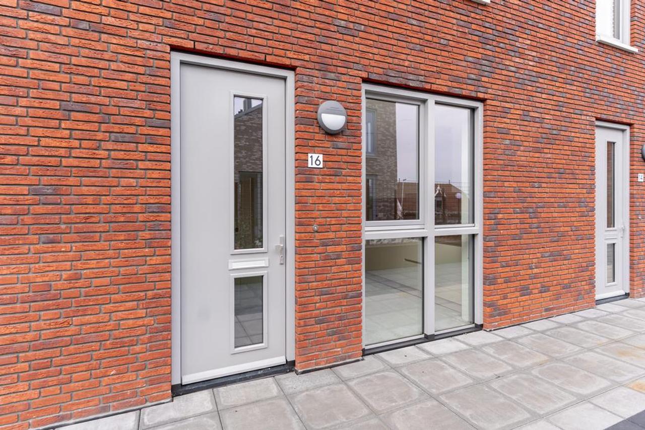 Nieuwbouwwoning met havenzicht in Streefkerk - Afbeelding 3