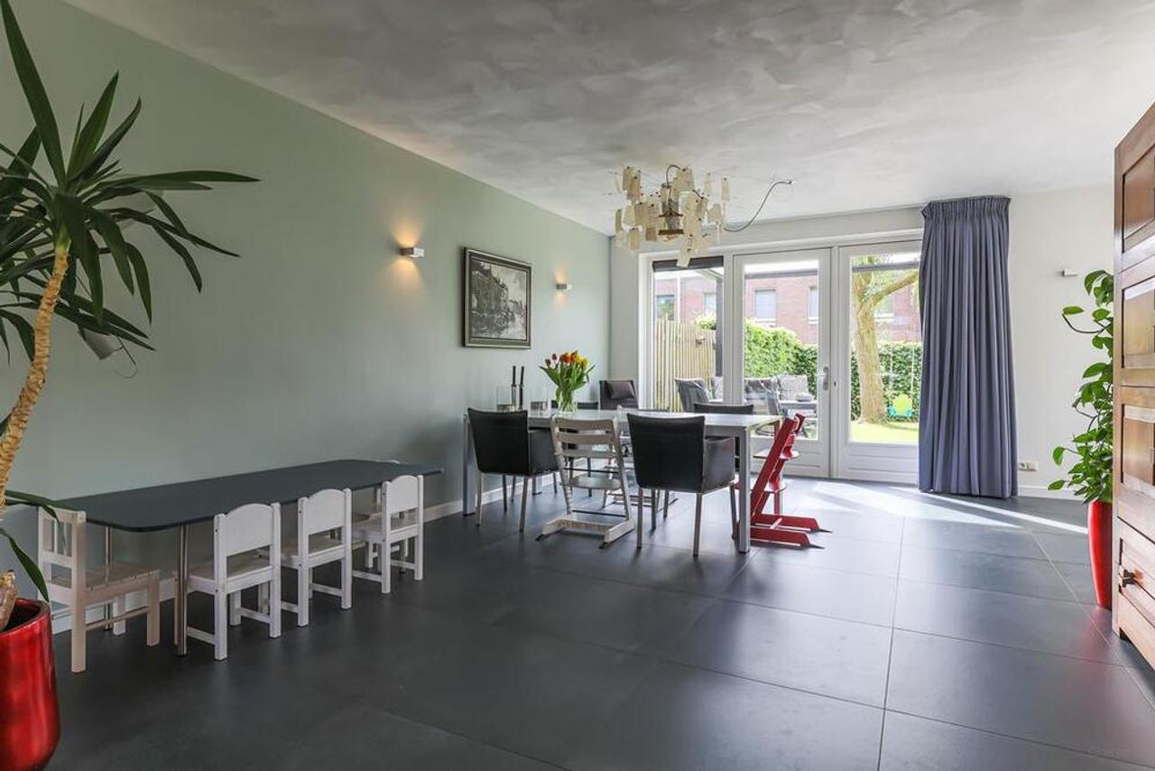 220 m² herenhuis met 6 slaapkamers - Afbeelding 6