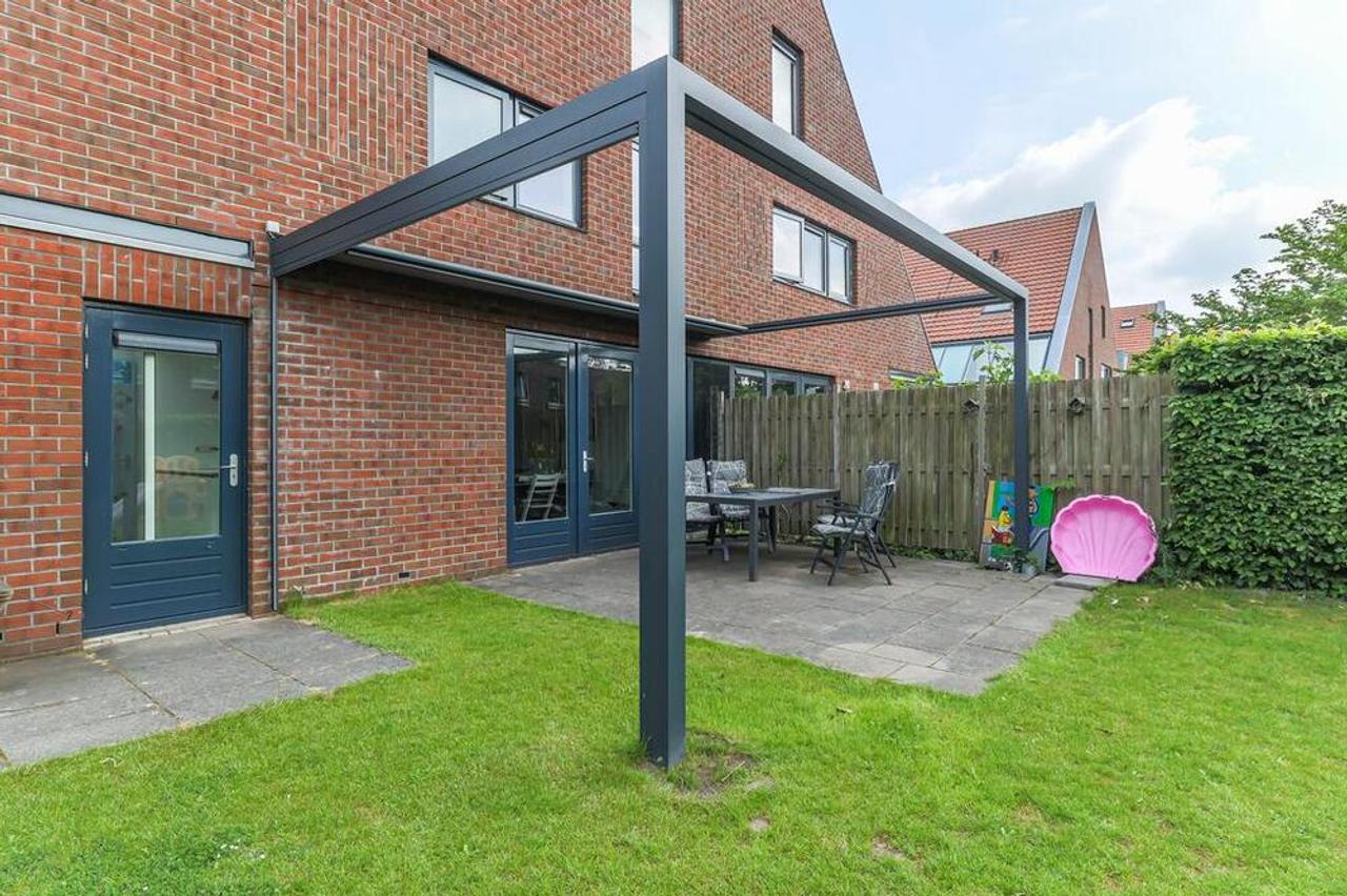 220 m² herenhuis met 6 slaapkamers - Afbeelding 18