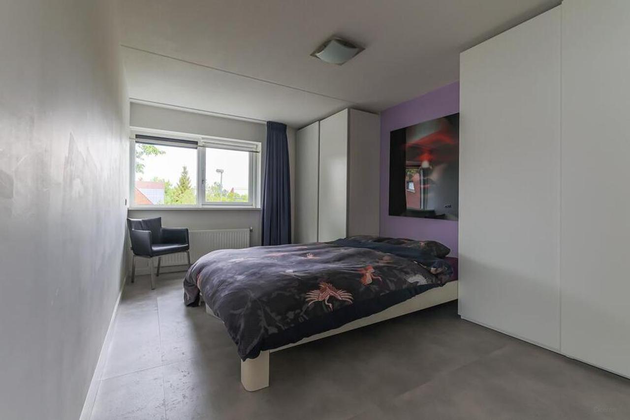 220 m² herenhuis met 6 slaapkamers - Afbeelding 25