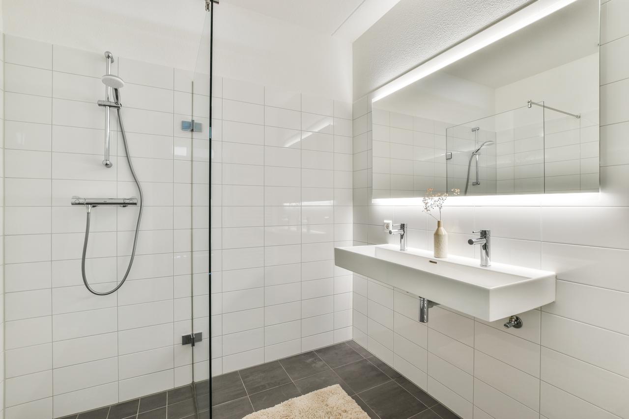 2-kamerappartement met lift in Buikslotermeer - Afbeelding 1