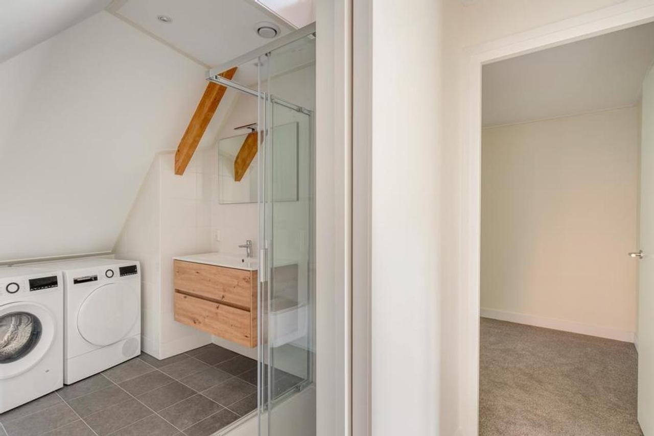 Hoekappartement met groot terras in Wassenaar - Afbeelding 18