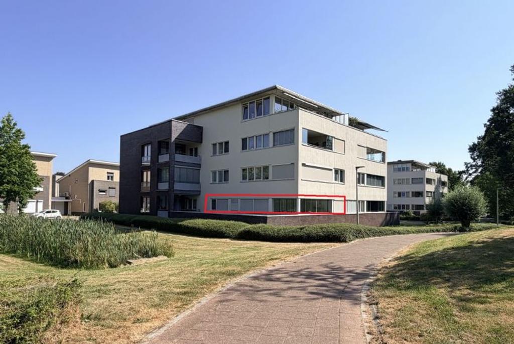 103 m² appartement met terras in Nuth - Afbeelding 1