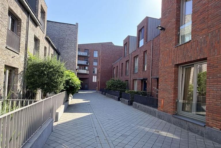 Stadswoning met tuin en eigen parkeerplek - Afbeelding 5