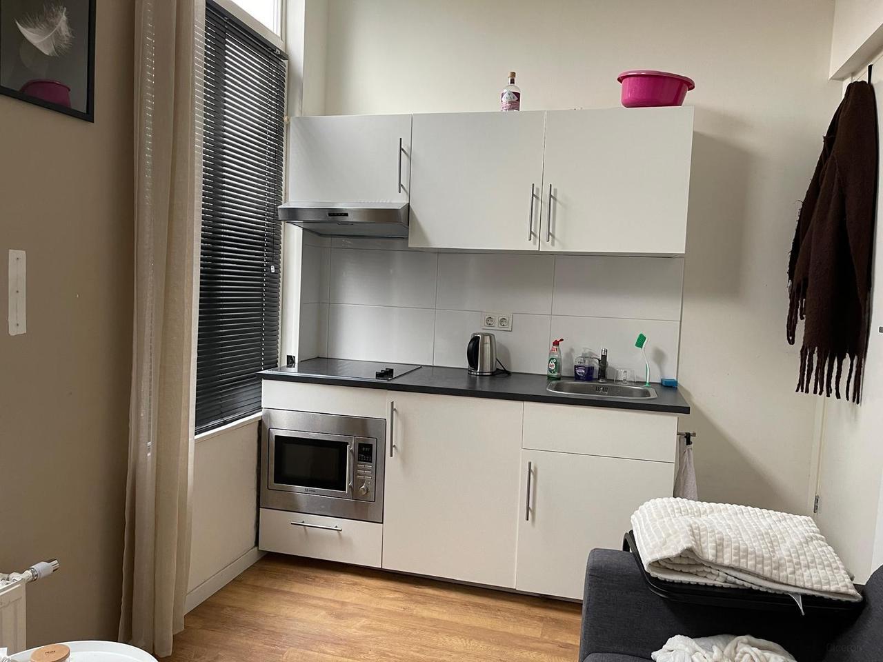 Room with private kitchen near Breda city center - Image 1